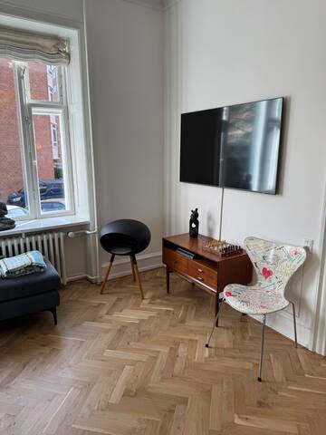 LIGE VED FREDERIKSBERG HAVE gallery image 4