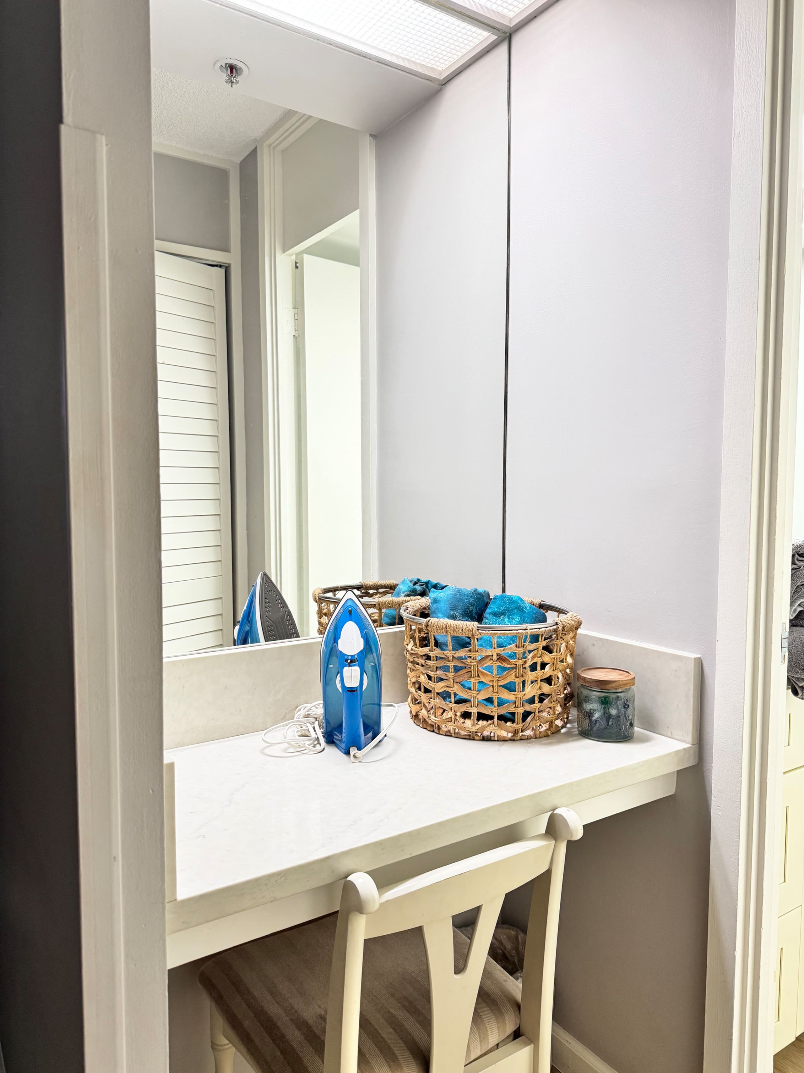 Condo in Honolulu · ★4.81 · Studio · 2 beds · 1 private bath - Image 23
