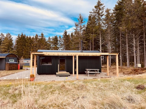 Popular Airbnb listing: Coorie - With stunning mountain views in Abernethy And Kincardine