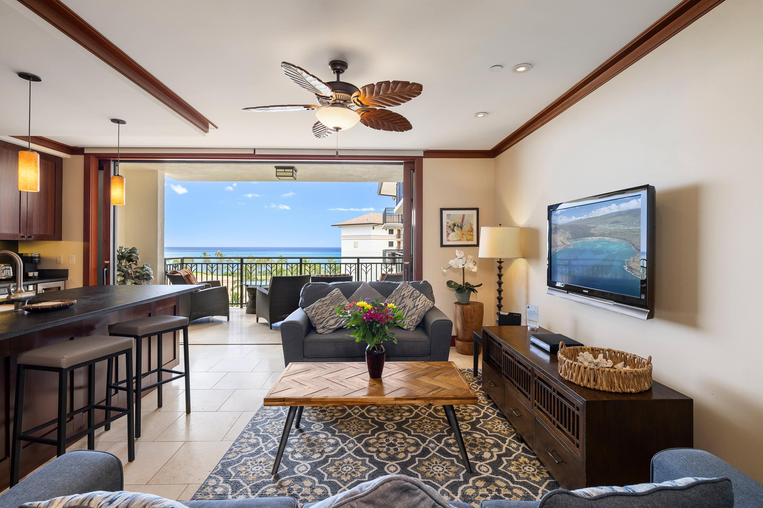 Villa in Honolulu County · ★4.88 · 2 bedrooms · 4 beds · 2 private baths - Image 3