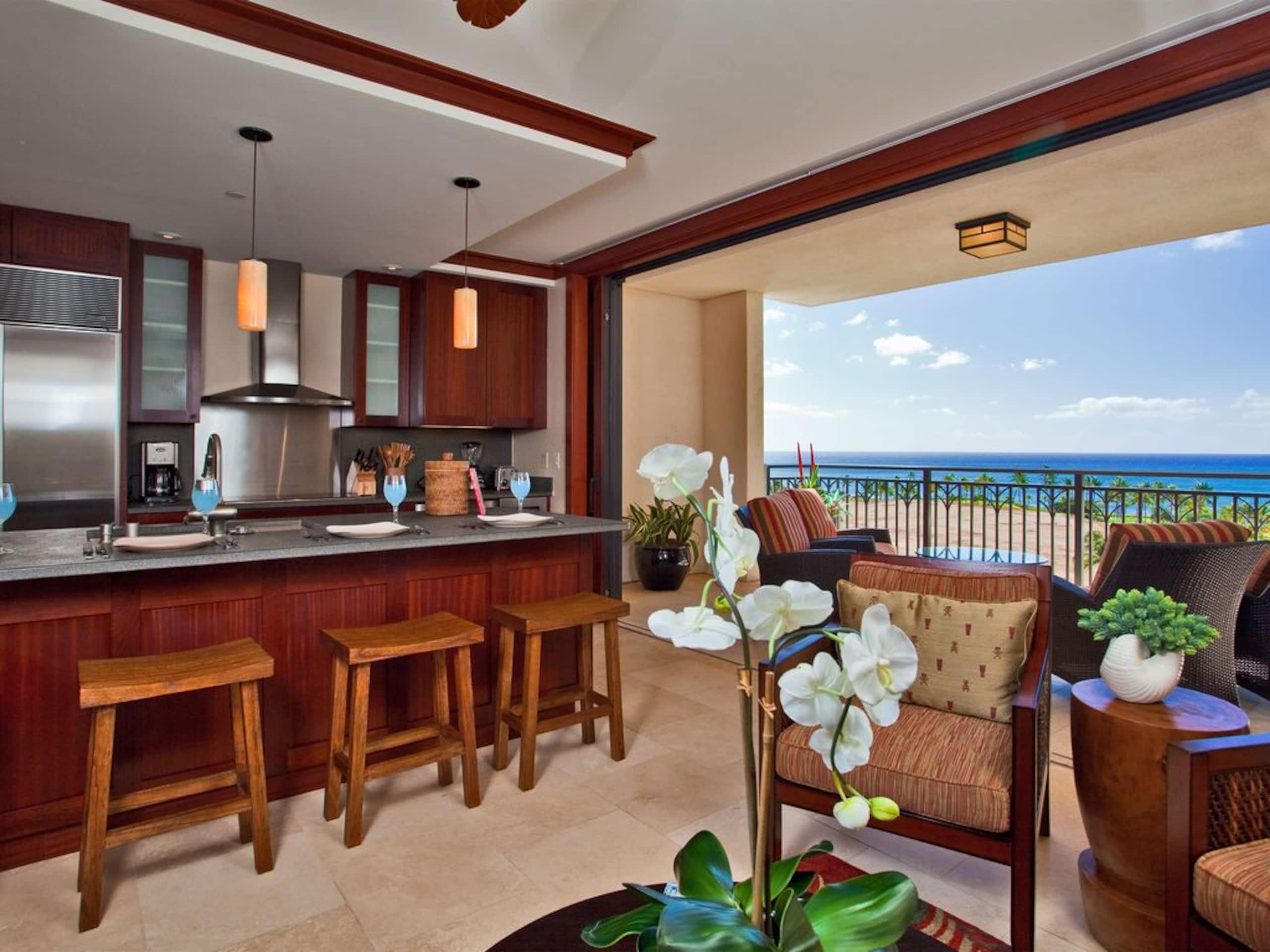 Villa in Honolulu County · ★4.88 · 2 bedrooms · 4 beds · 2 private baths - Image 2