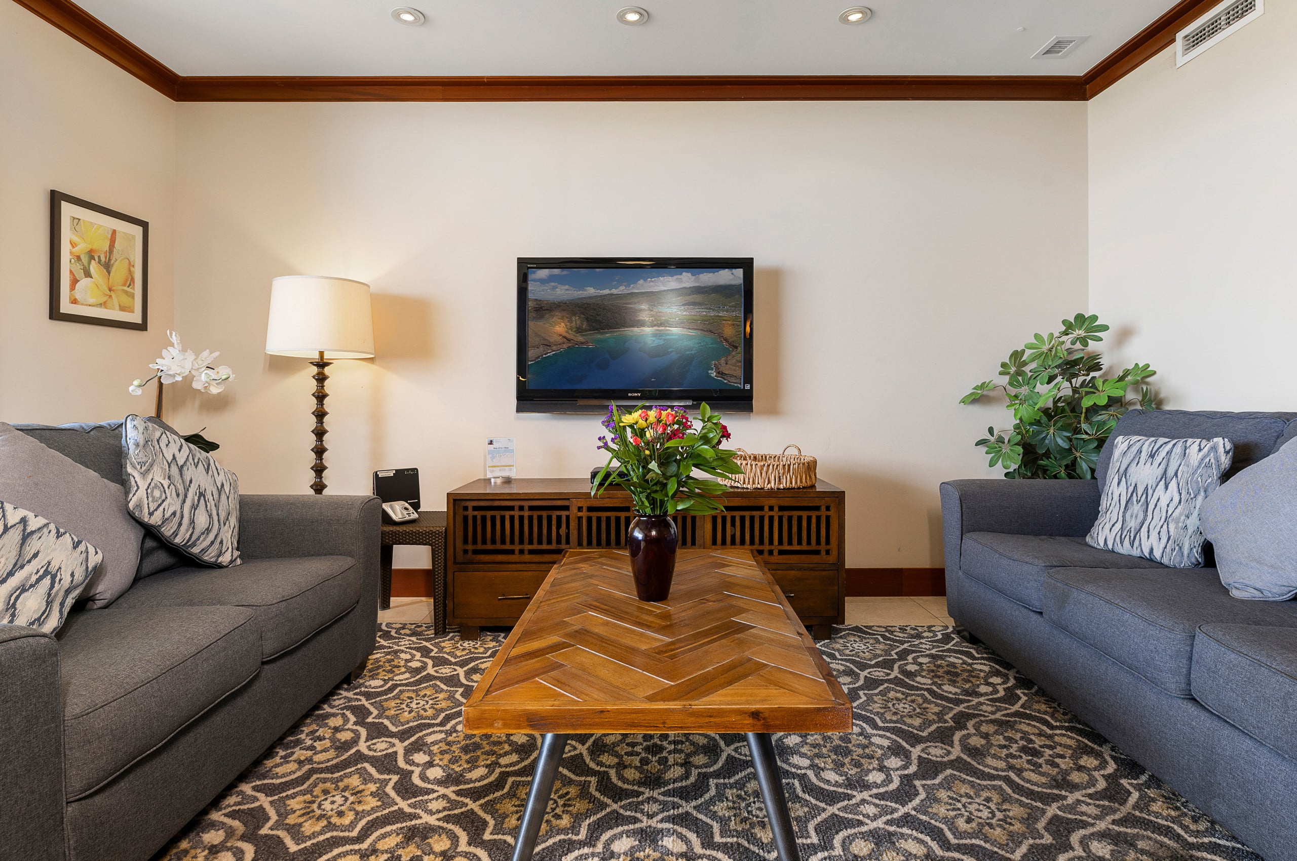 Villa in Honolulu County · ★4.88 · 2 bedrooms · 4 beds · 2 private baths - Image 4