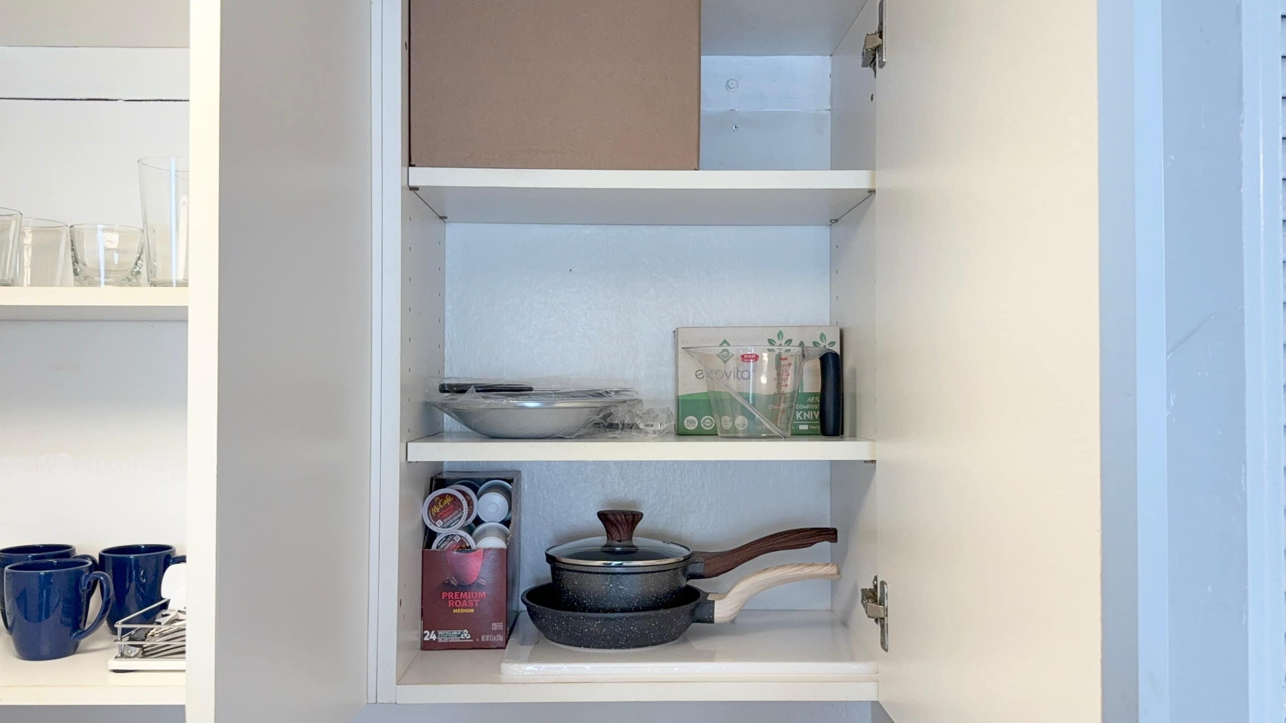 Condo in Honolulu · ★4.57 · Studio · 1 bed · 1 private bath - Image 18
