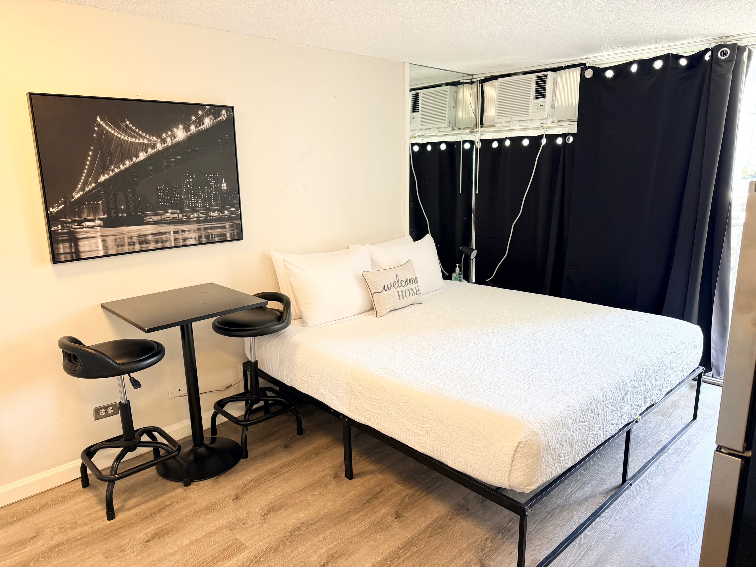Condo in Honolulu · ★4.57 · Studio · 1 bed · 1 private bath - Image 9