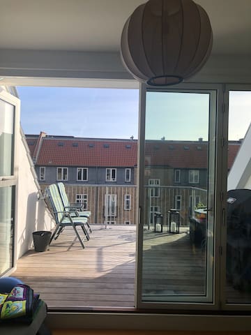 Family friendly apartment (220 m2) close to Tivoli