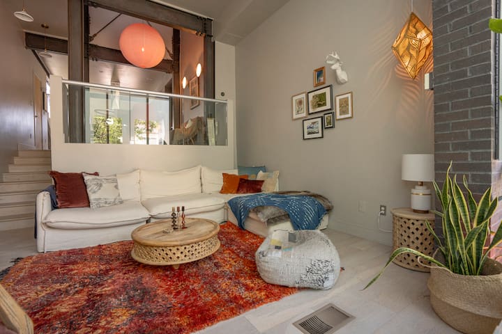 Architectural Dream in Rino- Walk everywhere! gallery image 2