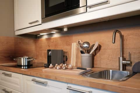 Top performing Airbnb: Small apartment, modern country style, garden in Reit Im Winkl