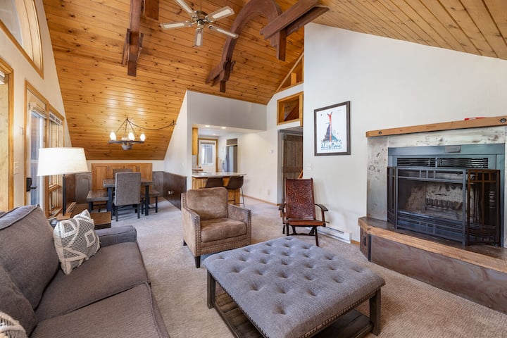 Unique Condo W/treehouse Features, Fireplace And Fantastic Location - Stillwater Skyhouse Escape - Montana