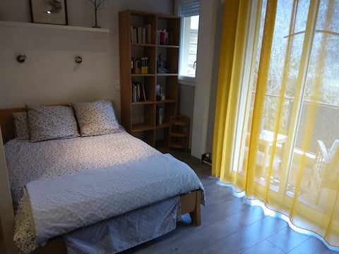 Successful Airbnb property: Nice Spacious Modern Studio + Terrace in Nice