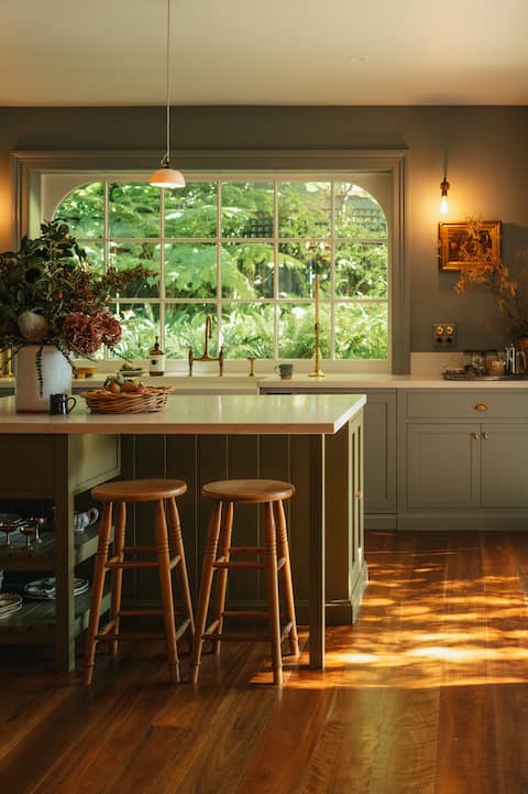 Historic 1800s Cottage | West Hobart