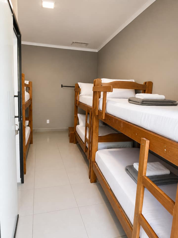 Dhomë gjumi 4