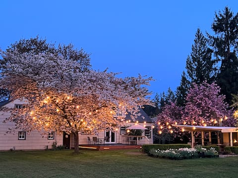 Flower Farm with Vineyard Views