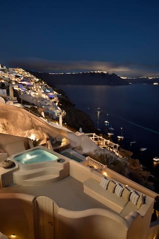 K & K Unique Holiday Homes: managed Airbnb listing 3