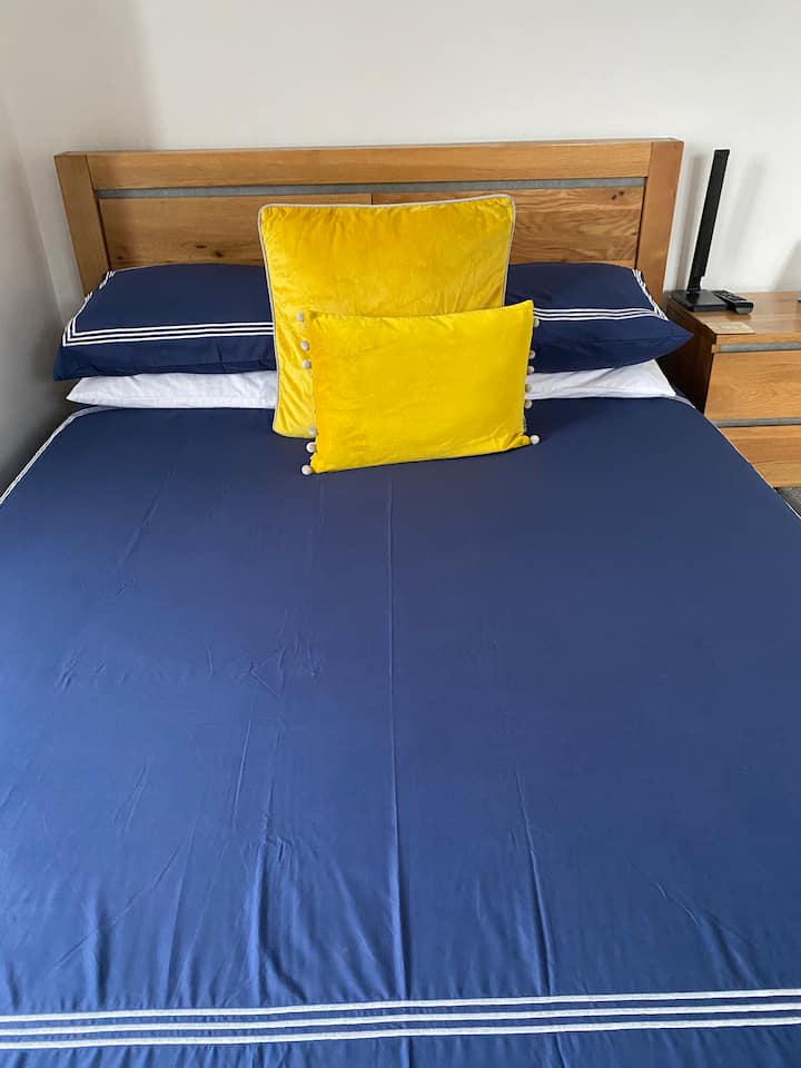 Ambienti i dhomës së gjumit