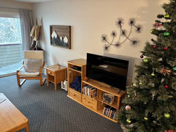 Cozy Ski In/ski Out Condo At Big White - Big White Ski Resort, BC