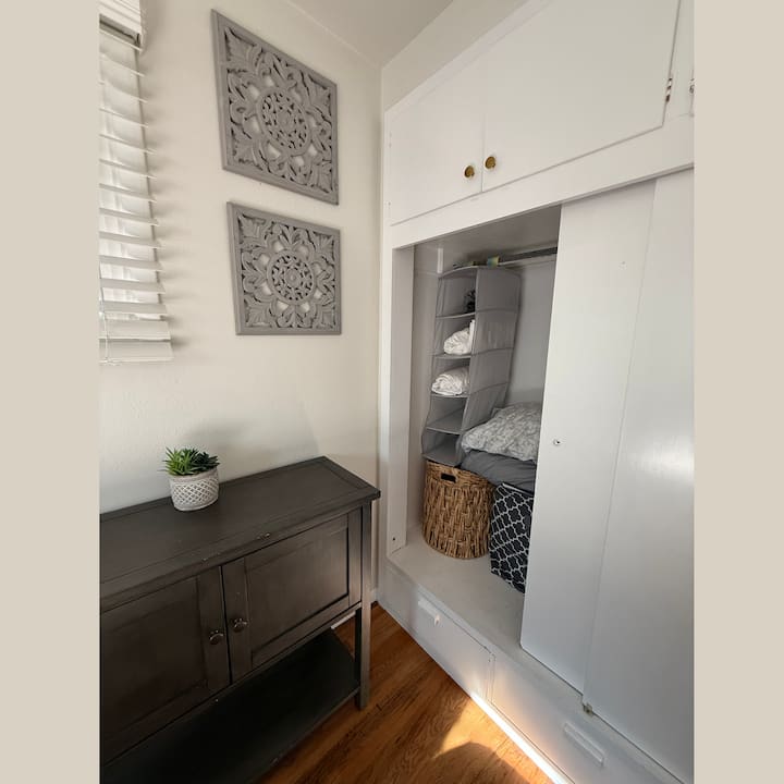 საძინებელი 1