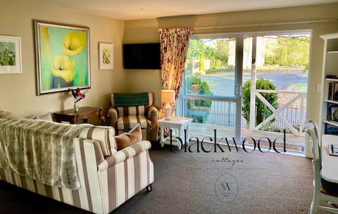 "Willowtree" : Where Time Slows & Nature Sings"