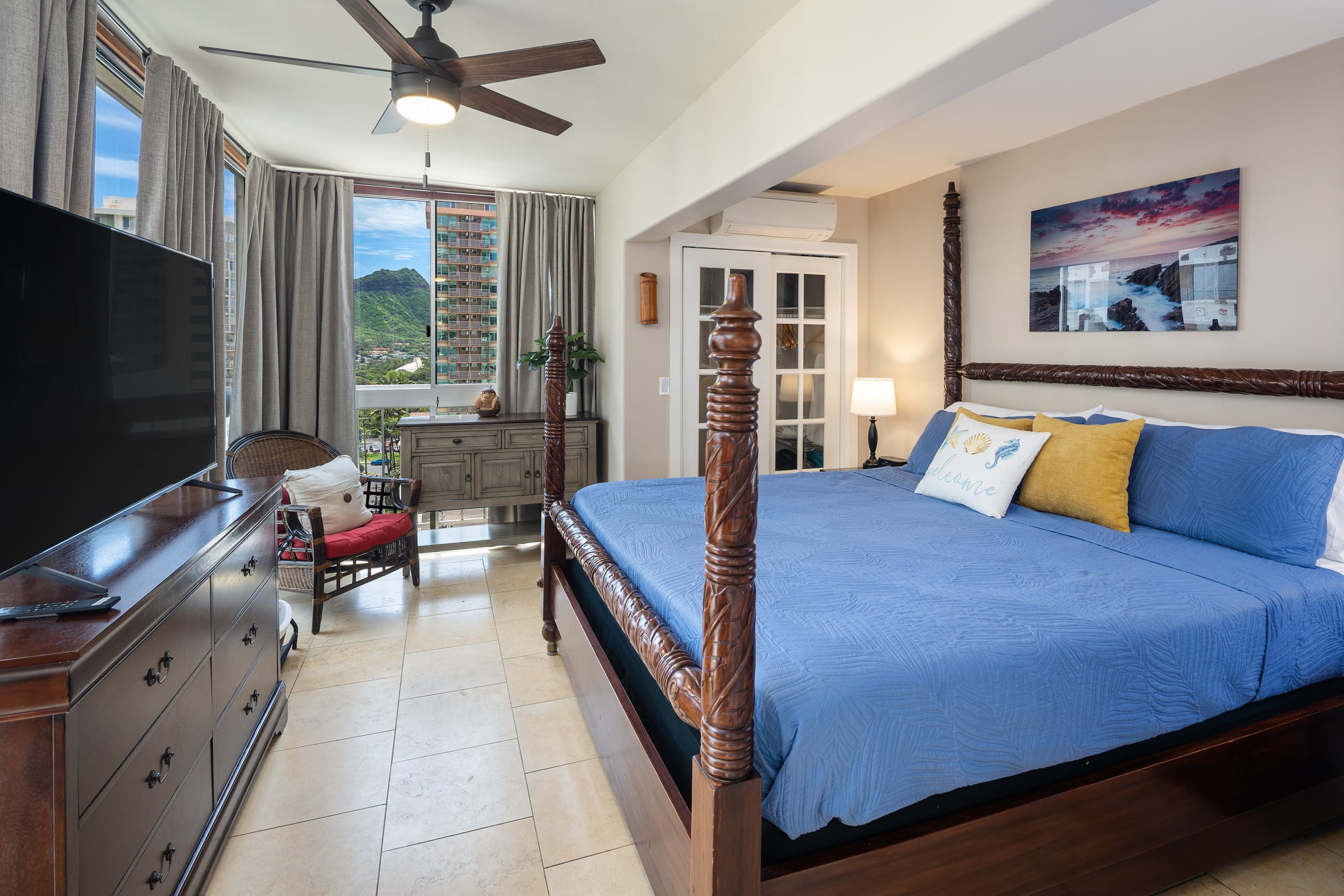 Condo in Honolulu · ★4.97 · 2 bedrooms · 3 beds · 2 private baths - Image 14