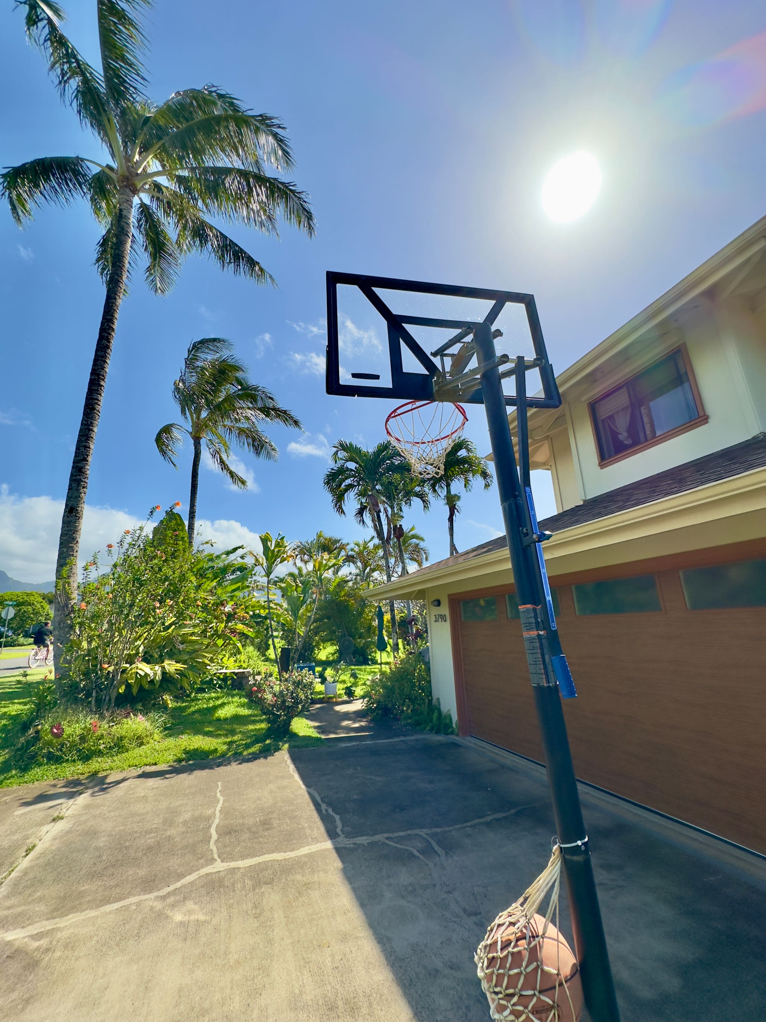 Home in Princeville · ★5.0 · 4 bedrooms · 6 beds · 3.5 baths - Image 31