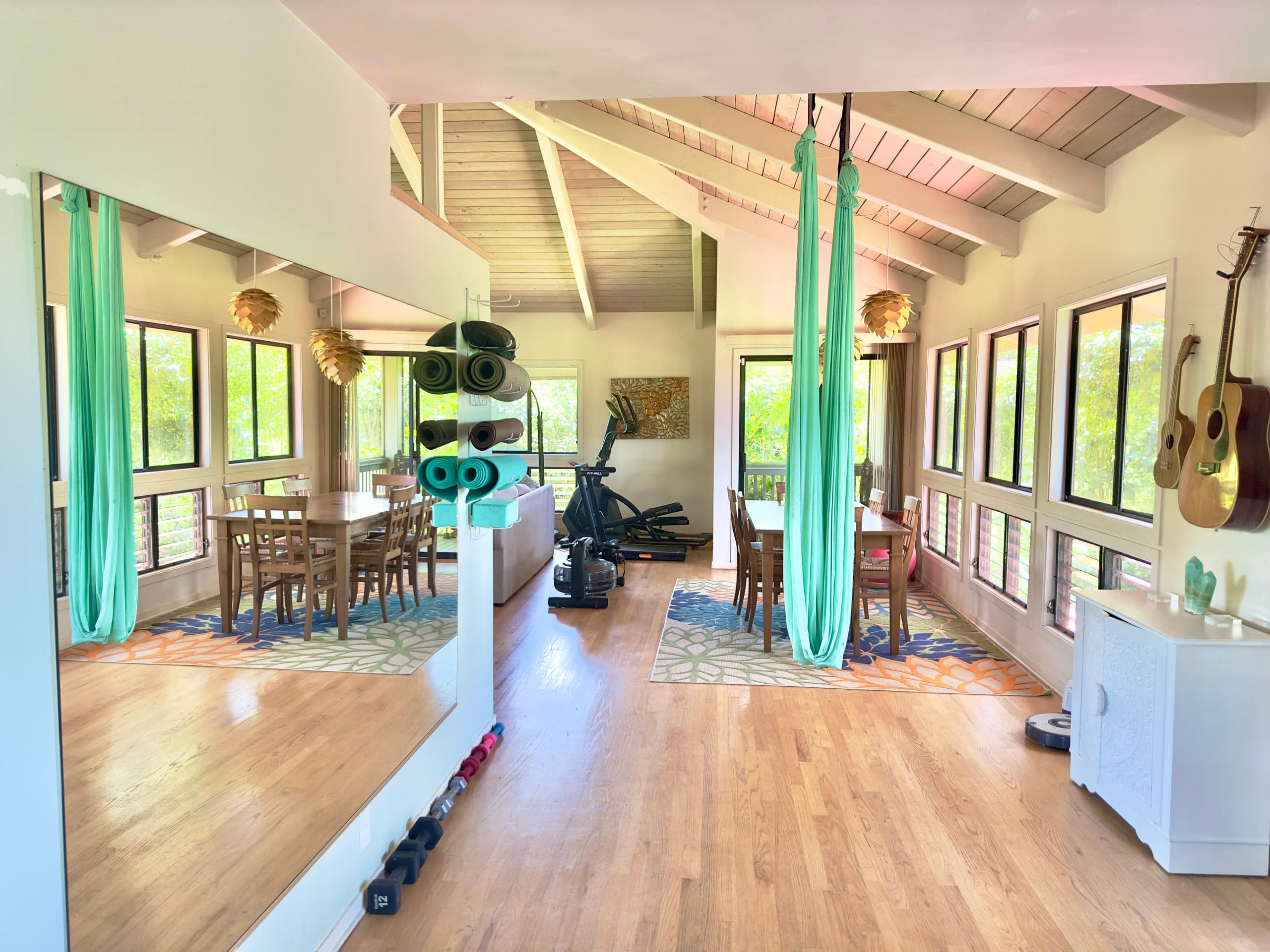 Home in Princeville · ★5.0 · 4 bedrooms · 6 beds · 3.5 baths - Image 26