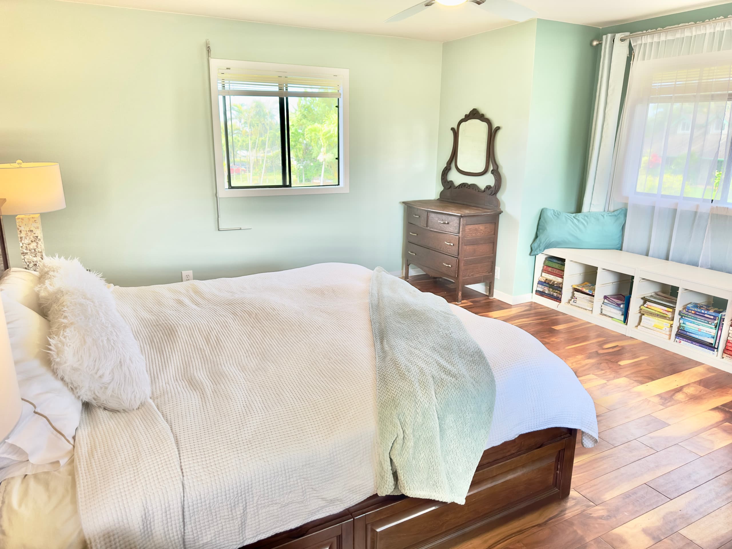 Home in Princeville · ★5.0 · 4 bedrooms · 6 beds · 3.5 baths - Image 11
