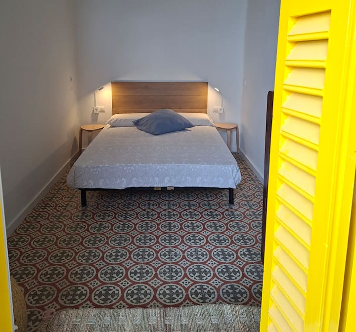 ორადგილიანი ნომერი 2 პლაჟის ხედით