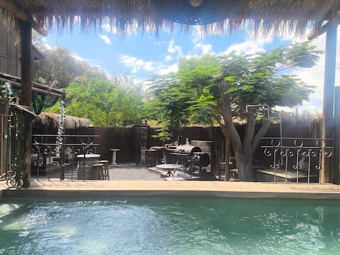 The Brown House,for special desert vacation