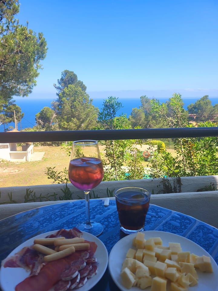 Sunny Studio With Swimming Pool In Begur - Costa Brava