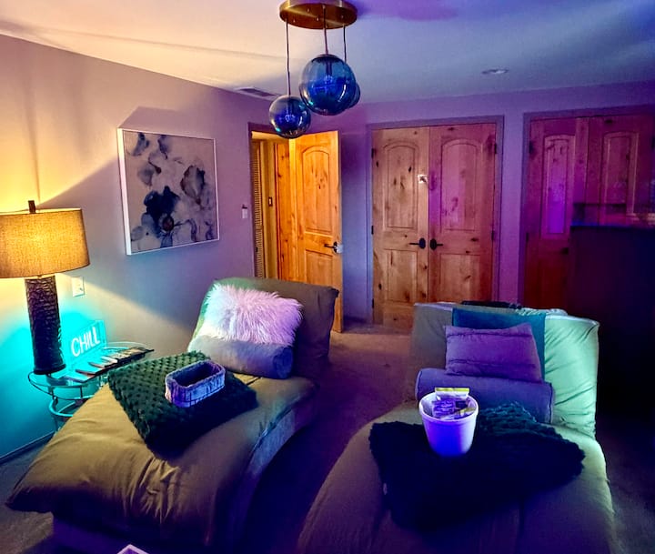 It's Spring Romance!|hot Tub|forest Vibe - Colorado Springs, CO