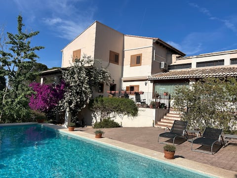 RURAL HOUSE with fireplace, BBQ and pool in Valencia