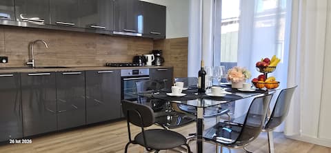 Top performing Airbnb: Apartment 100 sqm/ 4 bedrooms/ 35 sqm living room in Zwierzyniec