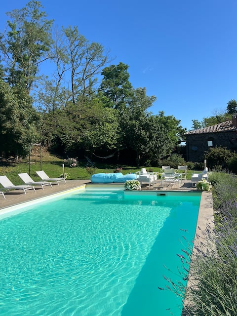 Dream with panoramic pool on Umbria/Tuscany border