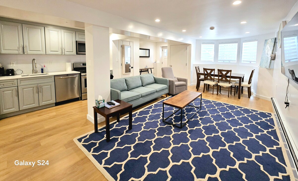 Top Airbnb: Spacious Brooklyn 2BR Fast Train 2 Manhattan, Safe in Brooklyn