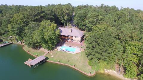 Lake Martin: Summer Dates Available‼️
Salt Pool‼️