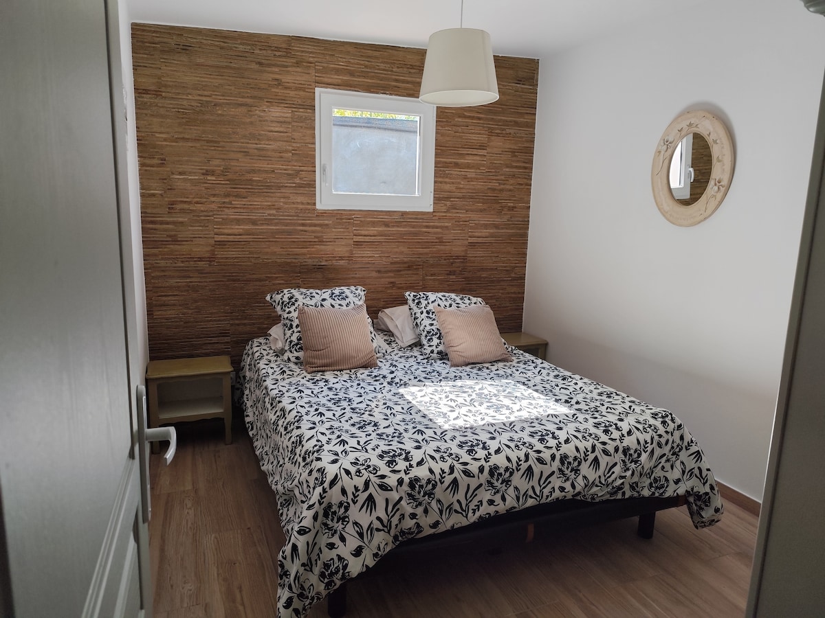 غرفة النوم 2