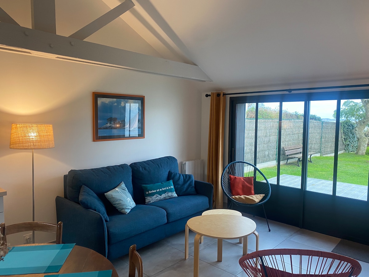 Successful Airbnb property: Kerc'heiz, sea view by the Gulf in Sarzeau