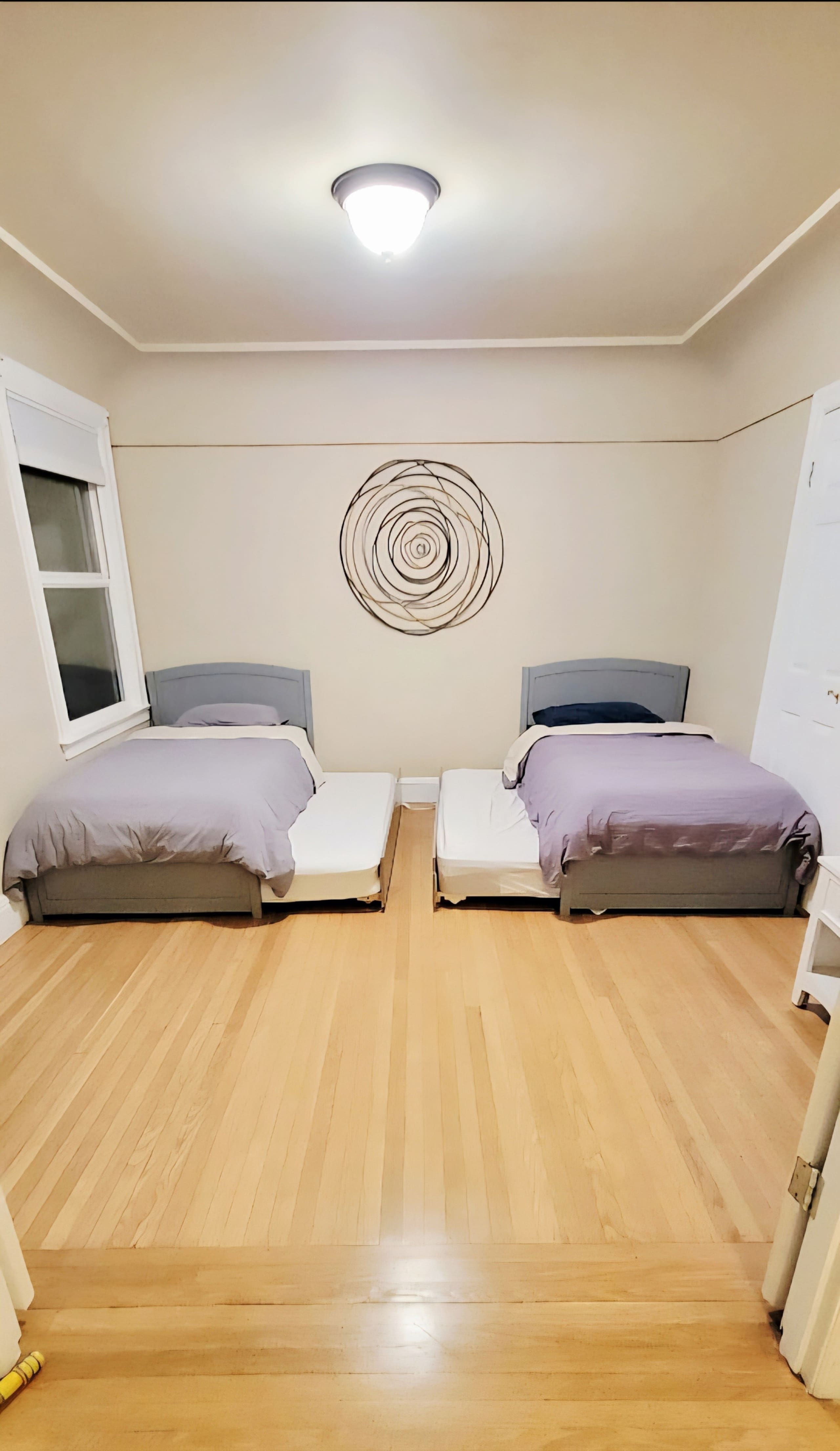 Home in San Francisco · ★4.85 · 3 bedrooms · 6 beds · 1.5 baths - Image 15