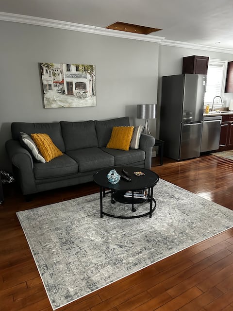 Spacious & Quiet Apartment with Private Entrance