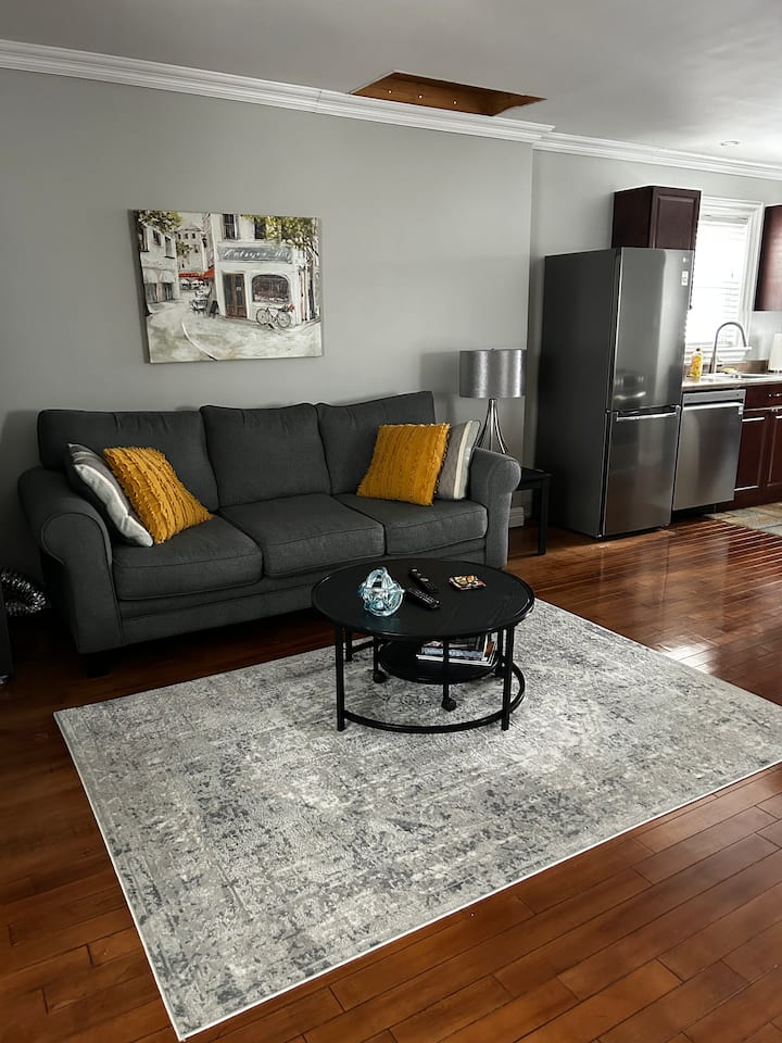 Spacious & Quiet Apartment with Private Entrance