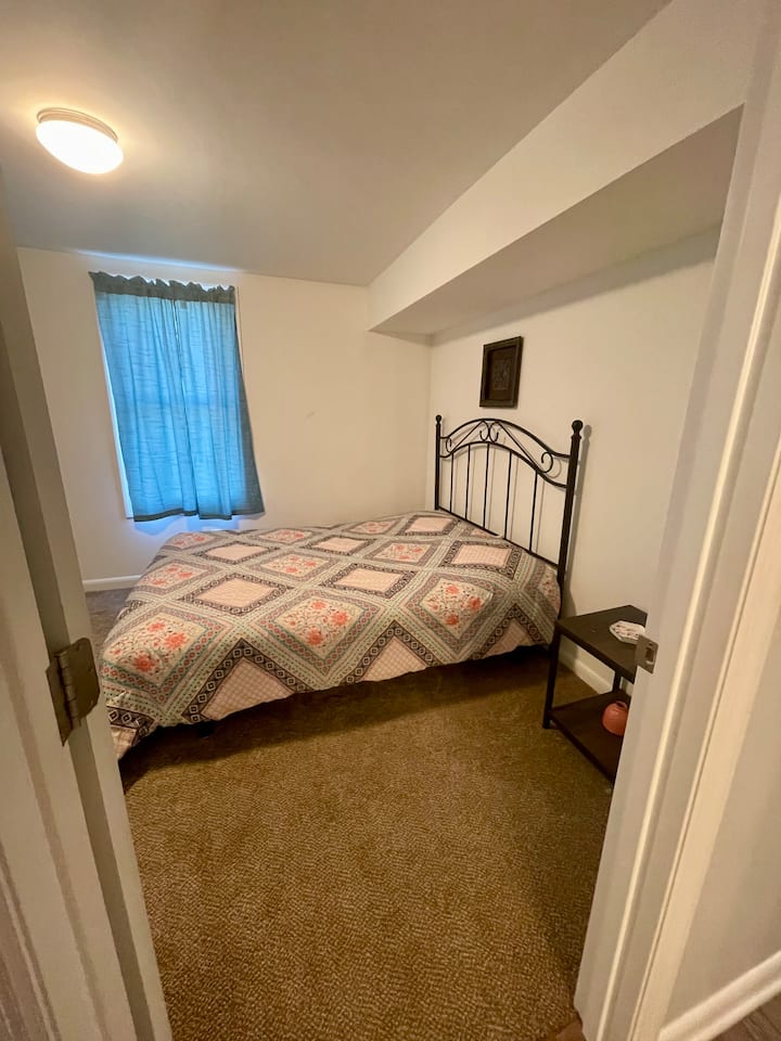 Dhomë gjumi në katin e parë 