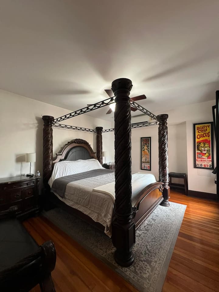 The first view of the bedroom!
The North Shore King Poster Bed Set really suits the suite ;)