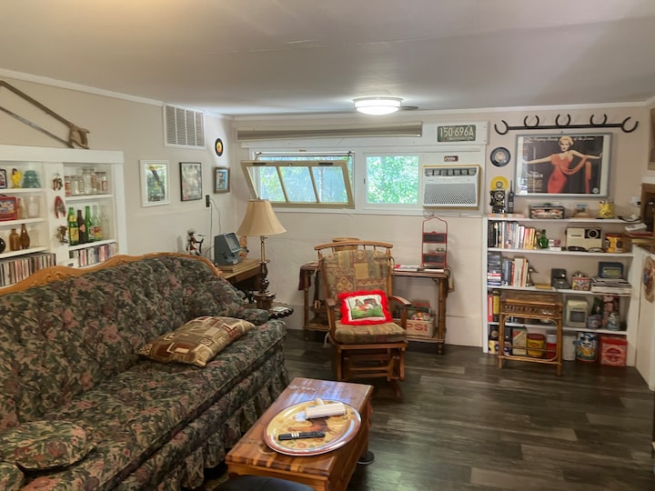 Creek Side Cabin. 1.5 Miles To Downtown Prescott - Prescott, AZ