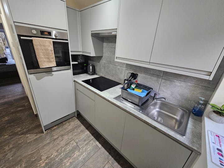Private, Quiet And Well Looked After Annex - Milton Keynes