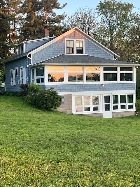 Large Cottage On 5+ Acres Of Private Property