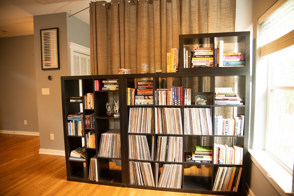 Private garage apt in the heart of East Austin!