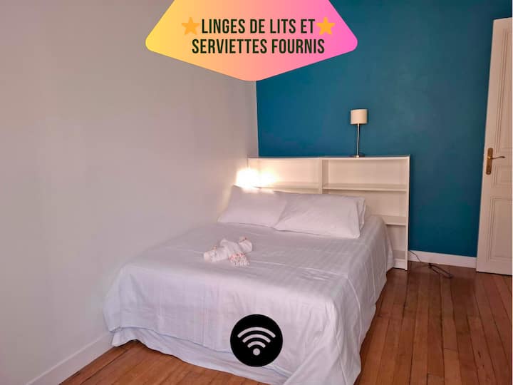 mashuka ya kitanda na taulo kubwa na ndogo hutolewa bila malipo