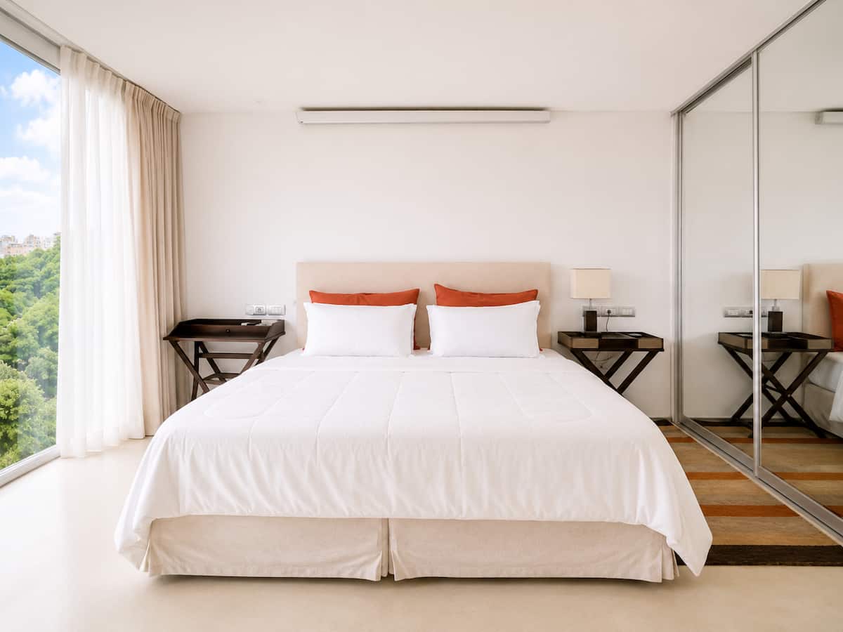 Suite King con Jacuzzi y vista a Plaza, fotografía 4 de 10