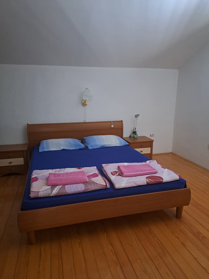 საძინებელი 2
