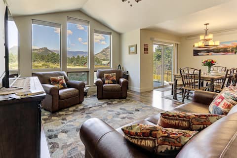 3 Mi to RMNP! Mtn-View Retreat in Estes Park