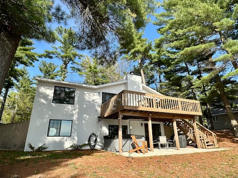 Sunset Pines Retreat- Castle Rock Lake